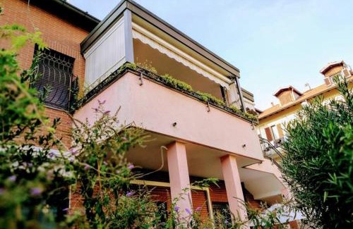 Crescenzago Apartment | Un insospettabile angolo verde in città
