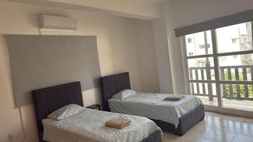 Larnaca City Centre Apartment | Unique City Center Rooms, 150m from Chabad Lubavitch