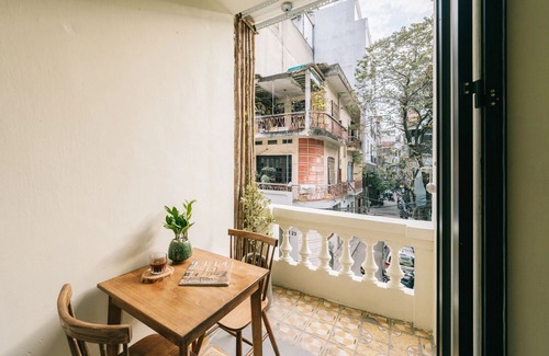 Lang Ha Hotel | UNIQUE Creative Apartment w ROOFTOP Garden