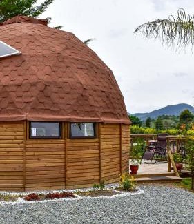 El Penol Ski Chalet | Unique Glamping/Domo Betsaida