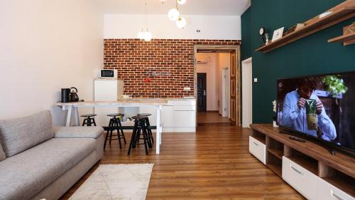 Old City Apartment | UNIRII OLD SQUARE APARTMENTS 4