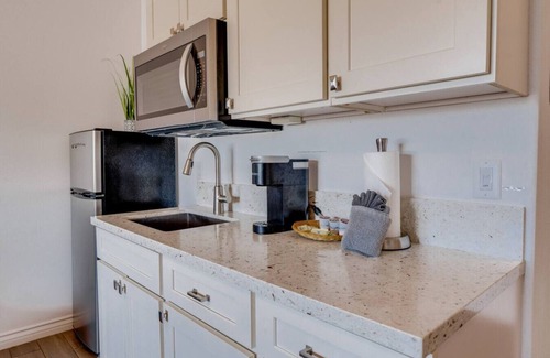 Wailuku Apartment | Unit 1 Maui Ohana Modern Studio