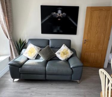 Cobh Apartment | Unit 2 Island View Apartments With Stunning Harbour View