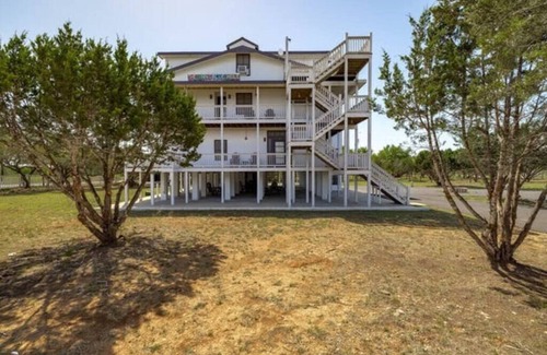 Liberty Hill House | Unit 3 Whimsical 2 bedroom at River Ranch Inn