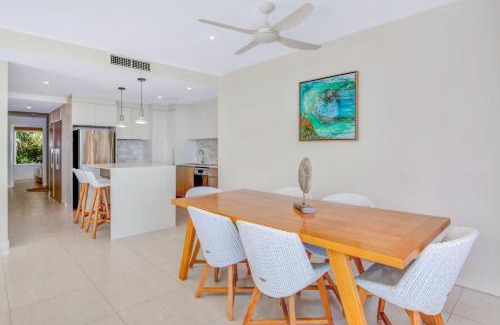 Rainbow Beach House | Unit 9 103 Cooloola Drive Rainbow Beach