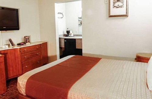 Midway-Pacific Highway House | Unlimited Adventure Awaits You! San Diego Fun, Fun