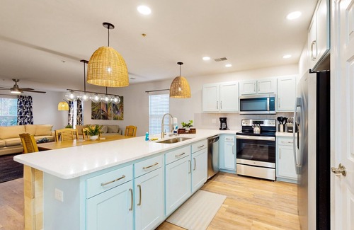 Carolina Forest Condo | Updated condo with screened porch & shared pool - near golf/beach/shops
