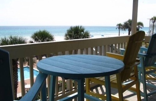 Sunnyside Condo | Updated, spacious Gulf-front Condo- just steps to the beach!