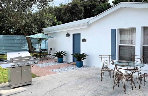 Poiciana Park II House | Upland Zen Retreat Home near Downtown West Palm Beach Pet Friendly