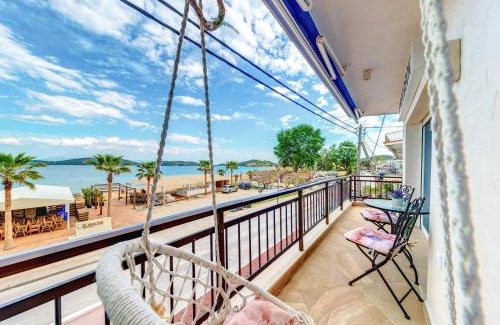 Nea Peramos Apartment | Upper Deck Apt.
