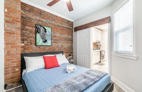Central Hamilton Apartment | Upscale 2BR Apt - Prime Location with Netflix