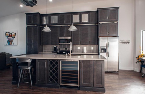 Camelback East Apartment | Upscale Fully Renovated Biltmore Penthouse