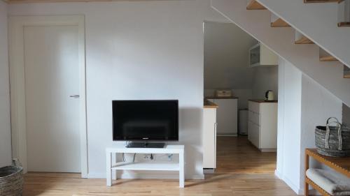 Oberdorla Apartment | Upstairs6b