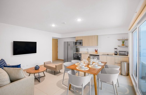 Barrio Santa Lucia Condo | Upstay New 3BR Condo w Breathtaking Mountain views