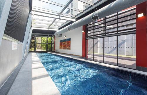 Richmond North Apartment | Urban Oasis in the Heart of Richmond Cultural Hub