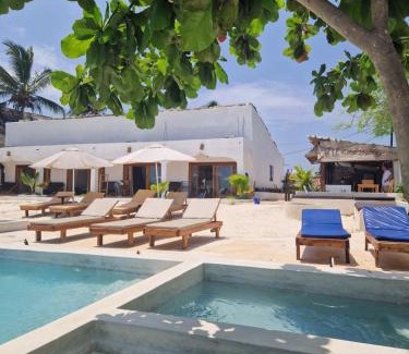 Uroa Hotel | Uroa Zanzibar Vera Beach Hotel by Moonshine