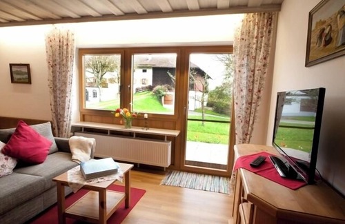 Seeon-Seebruck Apartment | Vacation apartment no. 7 in the Zuhaus, 45 sqm, for 2-3 pers.