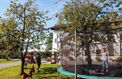 Seeon-Seebruck Apartment | Vacation apartment no. 7 in the Zuhaus, 45 sqm, for 2-3 pers.