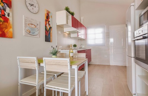 Caleta de Fuste Apartment | Vacation 'Caleta Beach Deluxe' with Shared Pool, Private Terrace and Wi-Fi