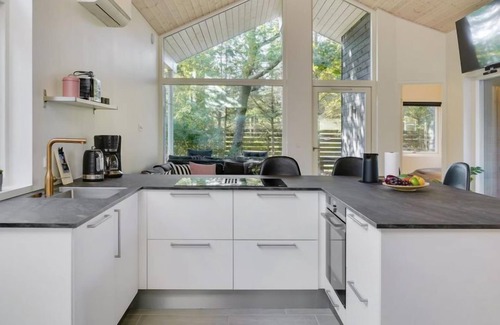 Haslevgarde House | Vacation home "Aleksis" - 200m from the sea in NE Jutland in Hadsund - 6 persons, 3 bedrooms