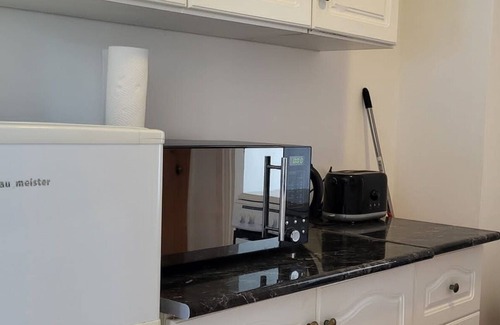 Balatonmariafurdo House | Vacation home with pool, wifi, playground for max. 11 people directly on the lake.