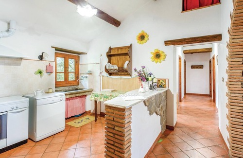 Ortignano Raggiolo Apartment | Vacation home in wooded heights, with swimming lake.