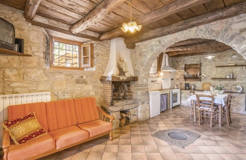 Ortignano Raggiolo Apartment | Vacation home in wooded heights, with swimming lake.