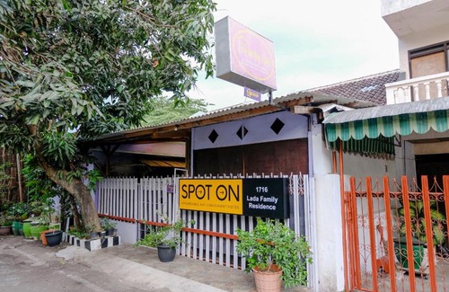 Malang Hotel | Vaccinated Staff - SPOT ON 1716 Lada Family Residence Syariah