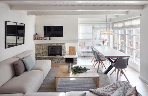 Baqueira Apartment | Val de Ruda Luxe 61 by FeelFree Rentals