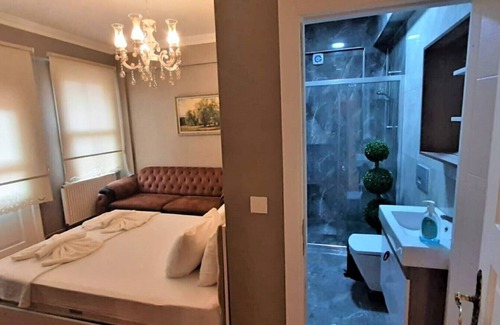 Uskudar Hotel | Valide I Suit
