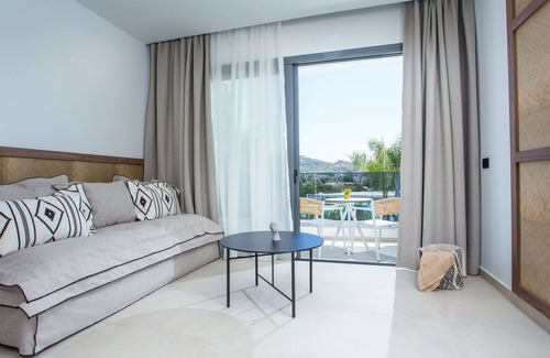 Faliraki Hotel | Vanik Suites
