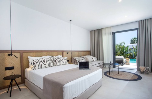 Faliraki Hotel | Vanik Suites