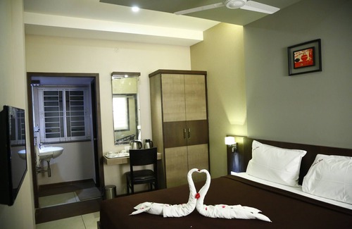 Thanjavur Hotel | VEDHASSTAY