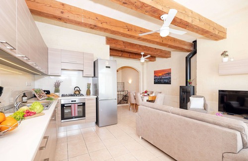 Qala Villa | Veduta Holiday Home Qala