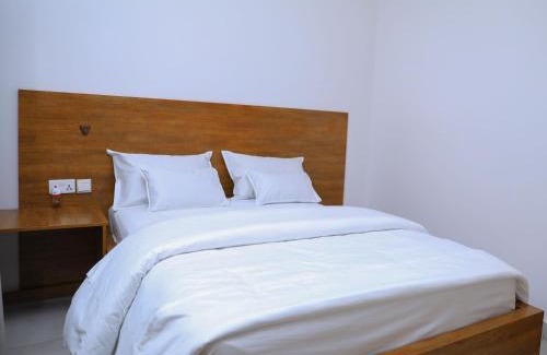 Remera Hotel | Velvet Suites