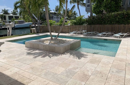 Venetian Shores House | Venetian Shores 20K boat lift 28 day Minimum, .