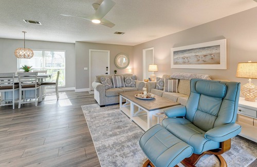 Venice Groves House | Venice Residence: 6 Mi to Manasota Key Beach!
