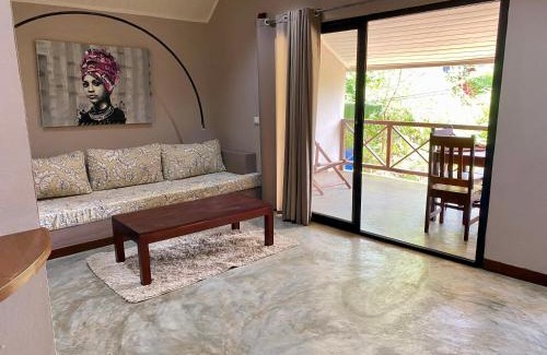 Ambondrona Apartment | very nice new apartment 80 meters from the sea