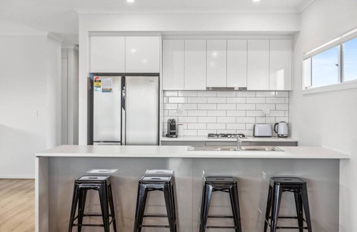 McCracken Apartment | Victor View - With Space and Views