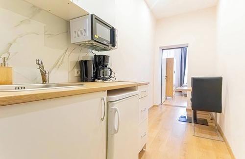 Meidling Apartment | Vienna Apts & Rooms in Prime Location