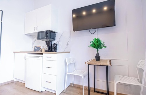 Meidling Apartment | Vienna Apts & Rooms in Prime Location