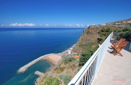 Calheta Cottage | VIEWPOINT HOUSE