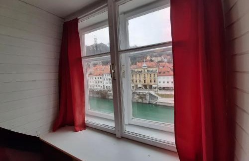 Ljubljana City Centre House | VIKSI hostel