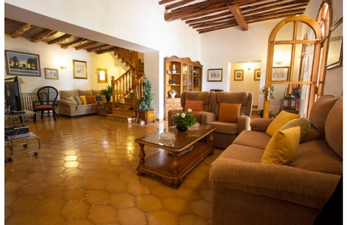 Sant Rafael de Sa Creu Villa | Villa Nieves is a beautiful villa set in a rural location yet it is still only a 5 minute drive from San Antonio and San Rafael