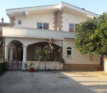 Gjerana House | Vila Almas