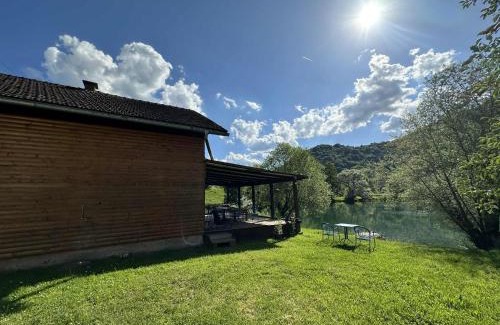 Jezero House | Vila kraljice Teute