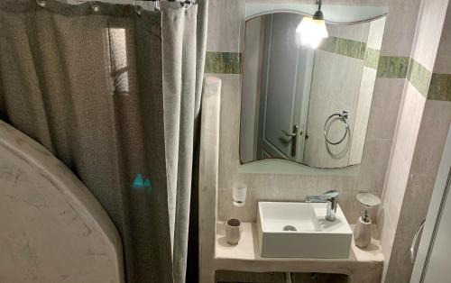 Fira House | Villa Agas