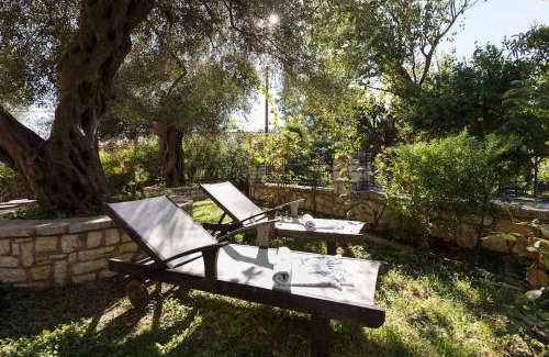 Lakones Apartment | Villa Anthoussa 4beds Family Apartment