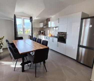 Kastel Stari Apartment | Villa Apartments Brečić 1