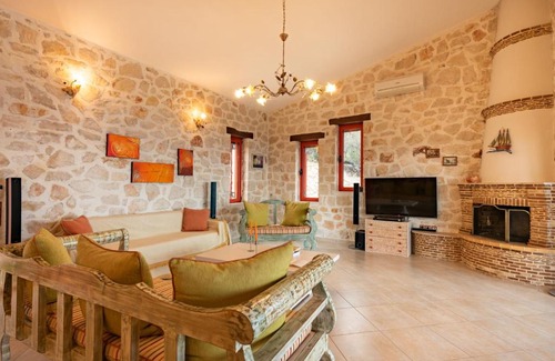 Skinaria Villa | Villa Ascos by Interhome